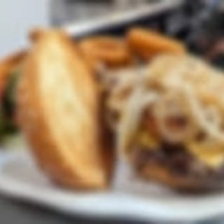 Spartan 1/2 LB. Cheeseburger